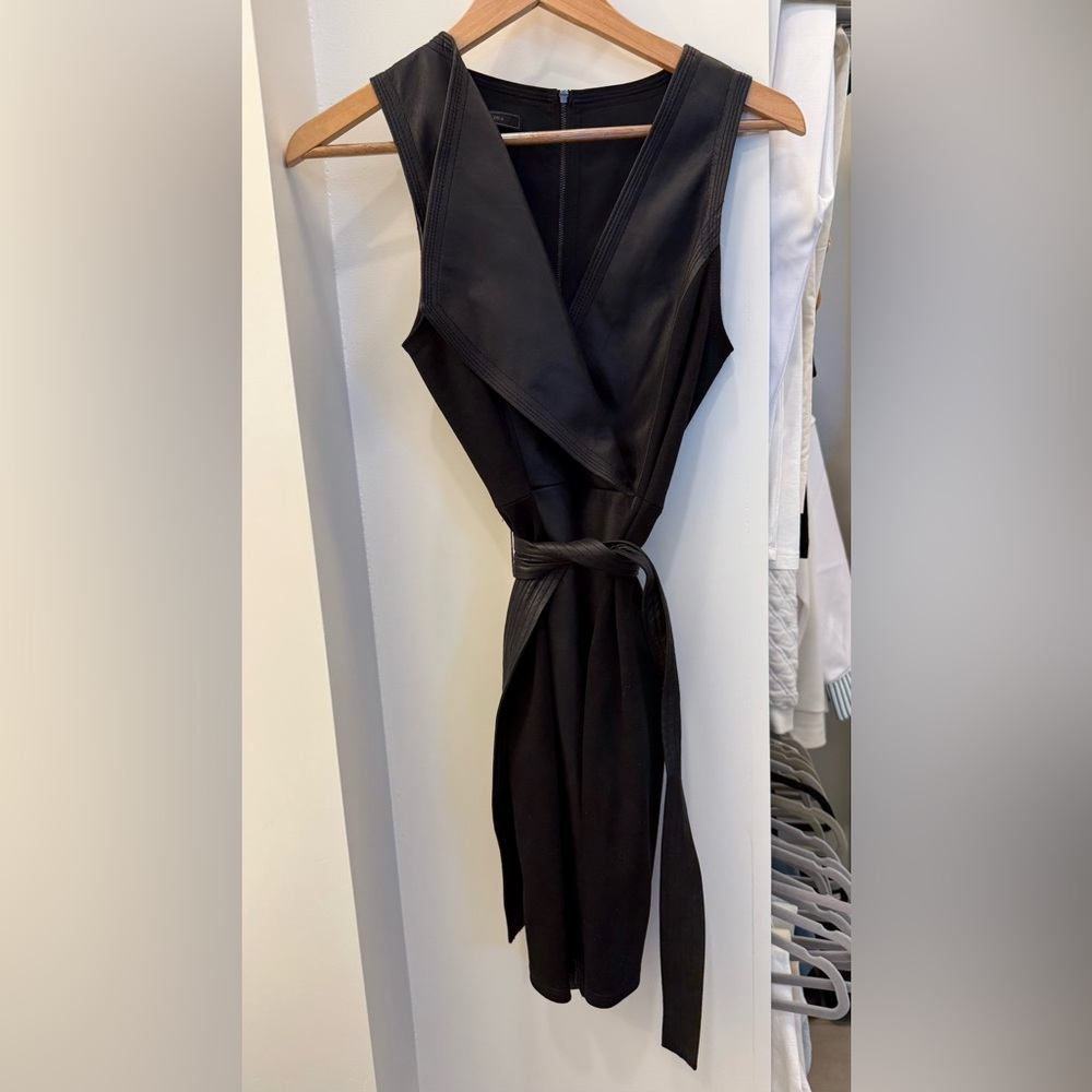 BCBGMaxAzria Black Sleeveless Midi Dress